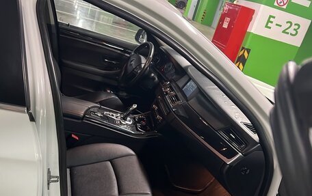BMW 5 серия, 2011 год, 1 300 000 рублей, 7 фотография