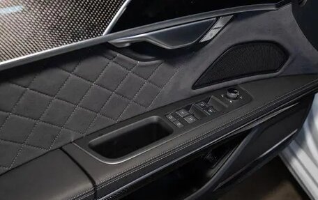 Audi S8, 2025 год, 19 686 000 рублей, 24 фотография