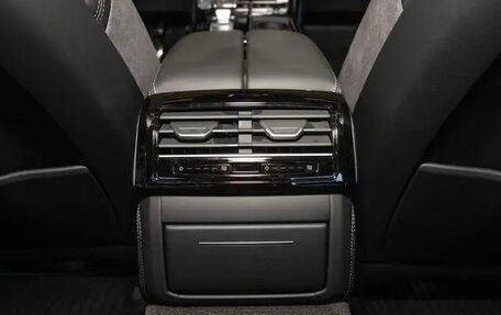 Audi S8, 2025 год, 19 686 000 рублей, 28 фотография