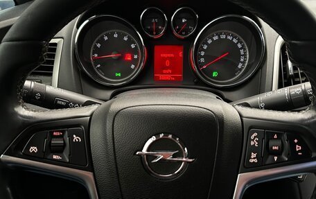 Opel Astra J, 2011 год, 660 000 рублей, 9 фотография