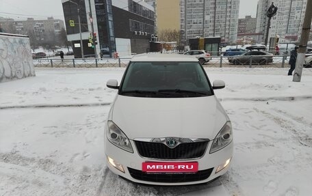Skoda Fabia II, 2012 год, 570 000 рублей, 3 фотография