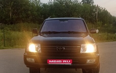 Toyota Land Cruiser 100 рестайлинг 2, 2005 год, 1 680 000 рублей, 5 фотография