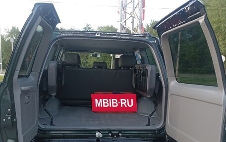 Toyota Land Cruiser 100 рестайлинг 2, 2005 год, 1 680 000 рублей, 6 фотография