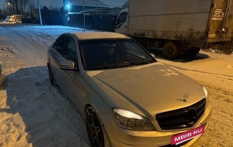 Mercedes-Benz C-Класс, 2009 год, 750 000 рублей, 2 фотография