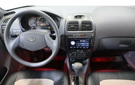 Hyundai Accent II, 2005 год, 400 000 рублей, 9 фотография