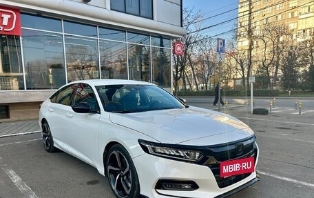 Honda Accord IX рестайлинг, 2019 год, 2 350 000 рублей, 14 фотография