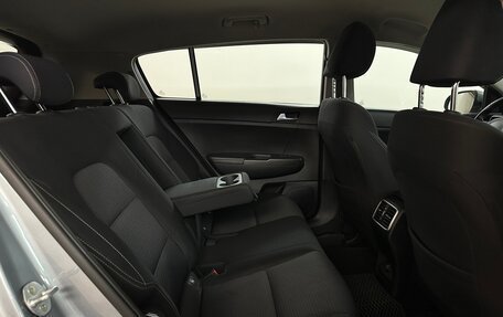 KIA Sportage IV рестайлинг, 2020 год, 2 050 000 рублей, 13 фотография