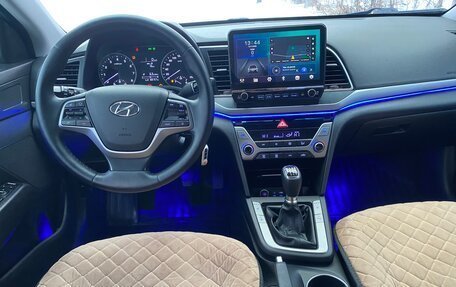 Hyundai Elantra VI рестайлинг, 2016 год, 1 655 000 рублей, 7 фотография