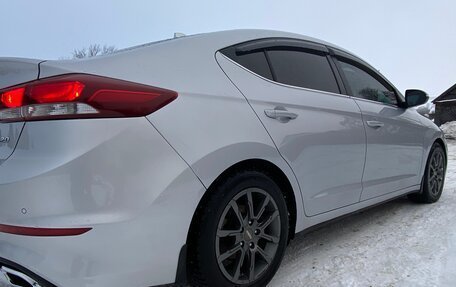 Hyundai Elantra VI рестайлинг, 2016 год, 1 655 000 рублей, 15 фотография