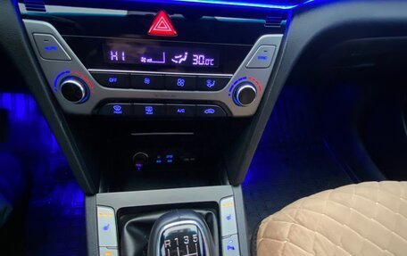 Hyundai Elantra VI рестайлинг, 2016 год, 1 655 000 рублей, 27 фотография