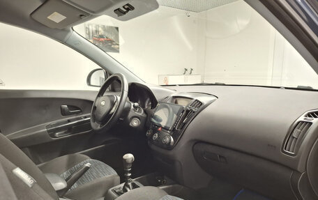 KIA cee'd I рестайлинг, 2008 год, 564 000 рублей, 13 фотография