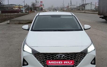 Hyundai Solaris II рестайлинг, 2020 год, 1 100 000 рублей, 4 фотография