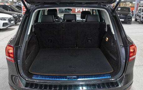 Volkswagen Touareg III, 2017 год, 3 998 000 рублей, 10 фотография