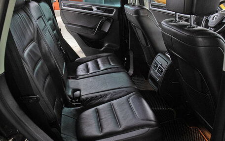 Volkswagen Touareg III, 2017 год, 3 998 000 рублей, 12 фотография