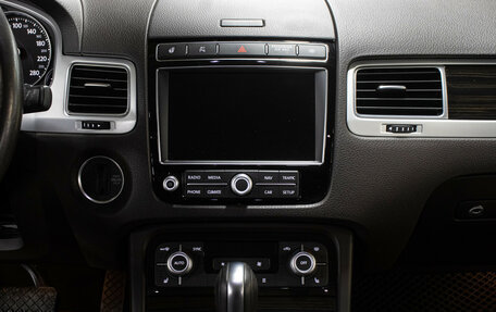 Volkswagen Touareg III, 2017 год, 3 998 000 рублей, 15 фотография