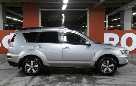 Mitsubishi Outlander III рестайлинг 3, 2011 год, 1 198 000 рублей, 4 фотография
