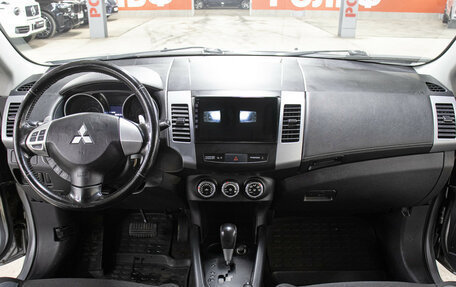 Mitsubishi Outlander III рестайлинг 3, 2011 год, 1 198 000 рублей, 14 фотография