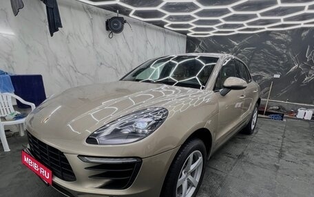 Porsche Macan I рестайлинг, 2017 год, 2 600 000 рублей, 3 фотография