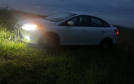 Ford Focus III, 2011 год, 530 000 рублей, 2 фотография