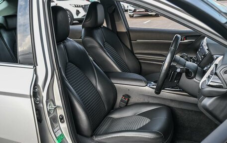 Toyota Camry, 2020 год, 2 729 000 рублей, 10 фотография