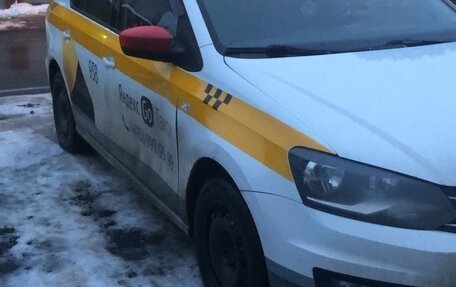 Volkswagen Polo VI (EU Market), 2017 год, 700 000 рублей, 16 фотография