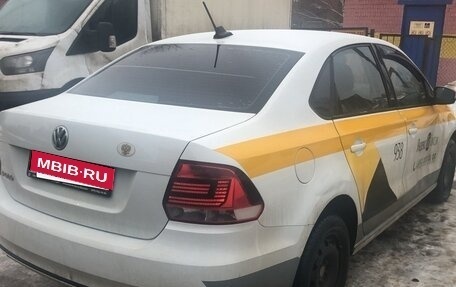 Volkswagen Polo VI (EU Market), 2017 год, 700 000 рублей, 14 фотография