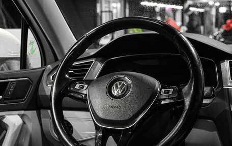 Volkswagen Tiguan II, 2017 год, 2 050 000 рублей, 9 фотография