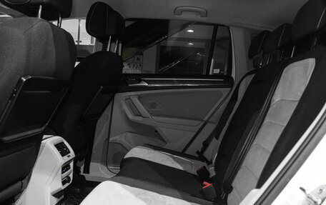 Volkswagen Tiguan II, 2017 год, 2 050 000 рублей, 8 фотография