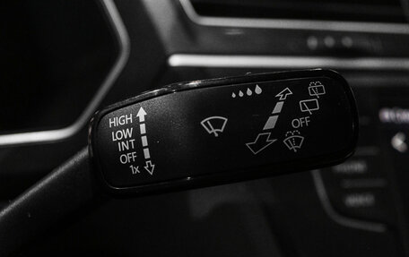 Volkswagen Tiguan II, 2017 год, 2 050 000 рублей, 19 фотография