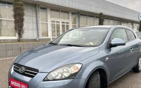 KIA cee'd I рестайлинг, 2008 год, 650 000 рублей, 1 фотография