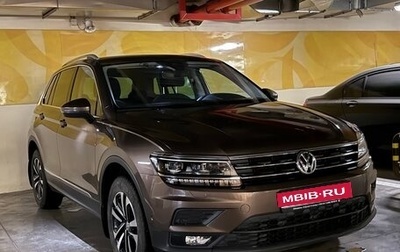 Volkswagen Tiguan II, 2019 год, 2 990 000 рублей, 1 фотография