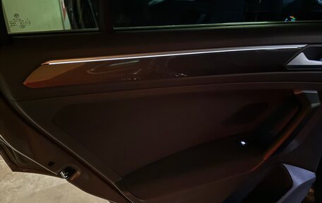 Volkswagen Tiguan II, 2019 год, 2 990 000 рублей, 4 фотография