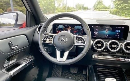 Mercedes-Benz GLB, 2021 год, 1 803 000 рублей, 14 фотография