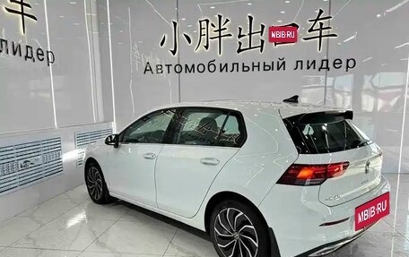 Volkswagen Golf VIII, 2022 год, 2 060 000 рублей, 6 фотография