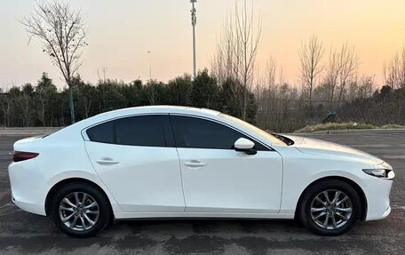 Mazda 3, 2022 год, 1 323 555 рублей, 4 фотография