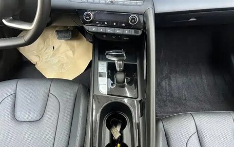 Hyundai Elantra, 2025 год, 1 980 000 рублей, 2 фотография