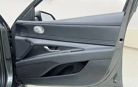 Hyundai Elantra, 2025 год, 1 980 000 рублей, 9 фотография