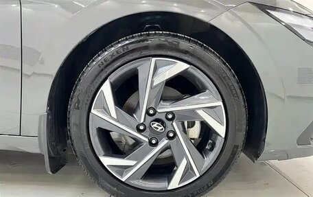 Hyundai Elantra, 2025 год, 1 980 000 рублей, 16 фотография