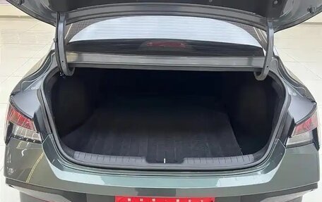 Hyundai Elantra, 2025 год, 1 980 000 рублей, 23 фотография