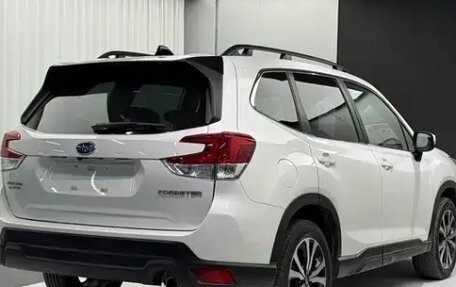 Subaru Forester, 2024 год, 2 600 000 рублей, 2 фотография