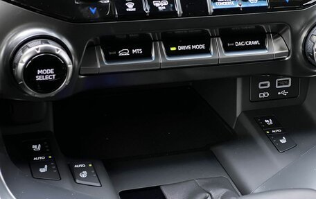 Lexus LX, 2023 год, 16 990 000 рублей, 21 фотография