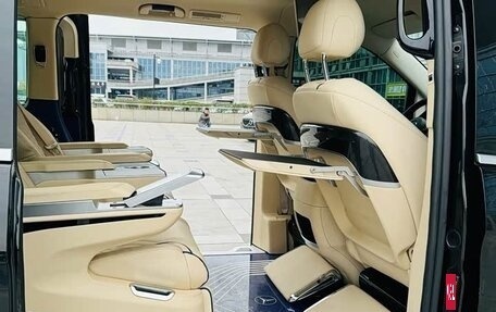 Mercedes-Benz Vito, 2021 год, 4 940 000 рублей, 11 фотография