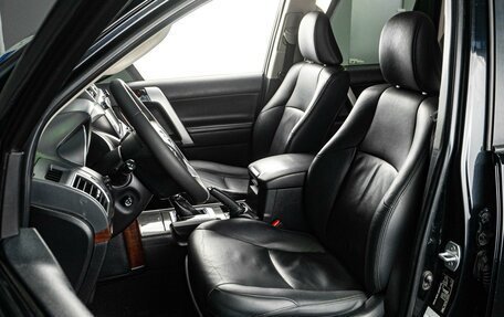 Toyota Land Cruiser Prado 150 рестайлинг 2, 2015 год, 4 449 000 рублей, 10 фотография