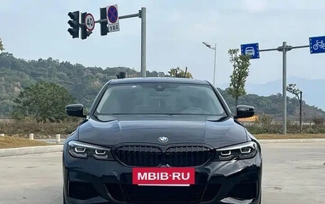 BMW 3 серия, 2022 год, 2 674 555 рублей, 2 фотография