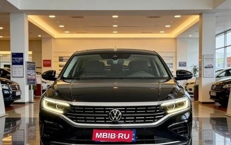 Volkswagen Passat B8 рестайлинг, 2022 год, 1 970 000 рублей, 2 фотография