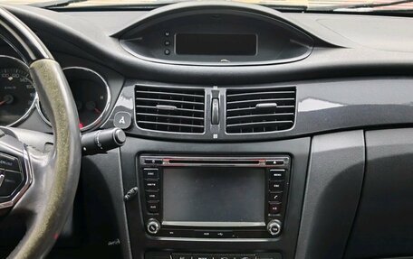 DongFeng H30 Cross, 2015 год, 650 000 рублей, 16 фотография