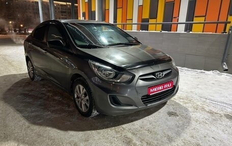 Hyundai Solaris II рестайлинг, 2012 год, 680 000 рублей, 1 фотография