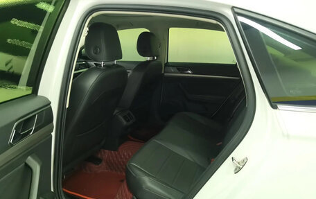 Volkswagen Lavida, 2022 год, 1 950 000 рублей, 7 фотография