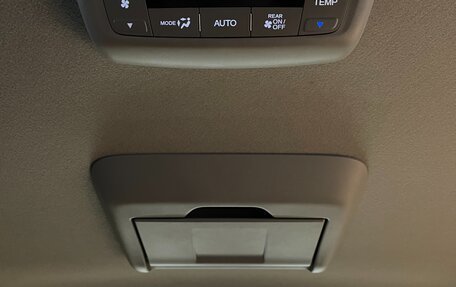 Honda Stepwgn IV, 2017 год, 2 150 000 рублей, 14 фотография