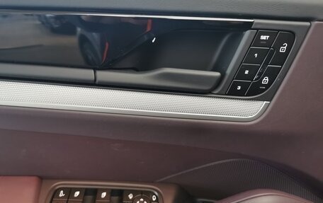 Porsche Cayenne III, 2025 год, 22 380 000 рублей, 16 фотография